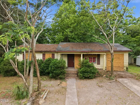 402 Abel St, Greenville, NC 27834