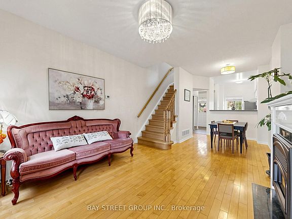 5th image of 4 Saint Moritz Way #2