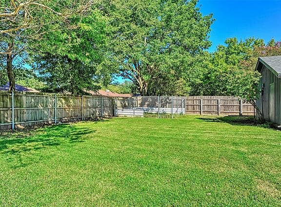 5th image of 2920 Anthony Dr