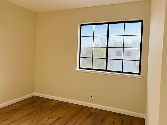 2nd image of 4619 Deerfield Dr