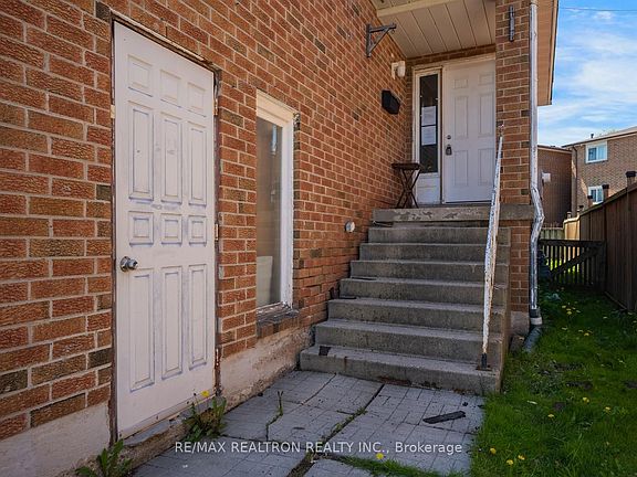 2nd image of 6 Albemarle Ct