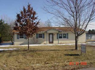 214 York Ct, Bentley, KS 67016