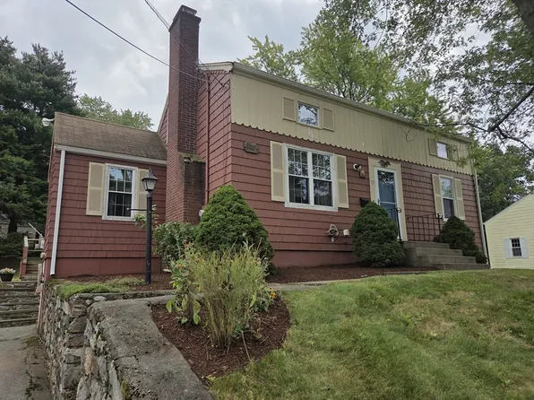 77 Ridge Rd, Marlborough, MA 01752