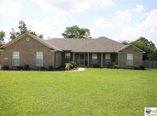 210 Cypress Dr, Decatur, AL 35603