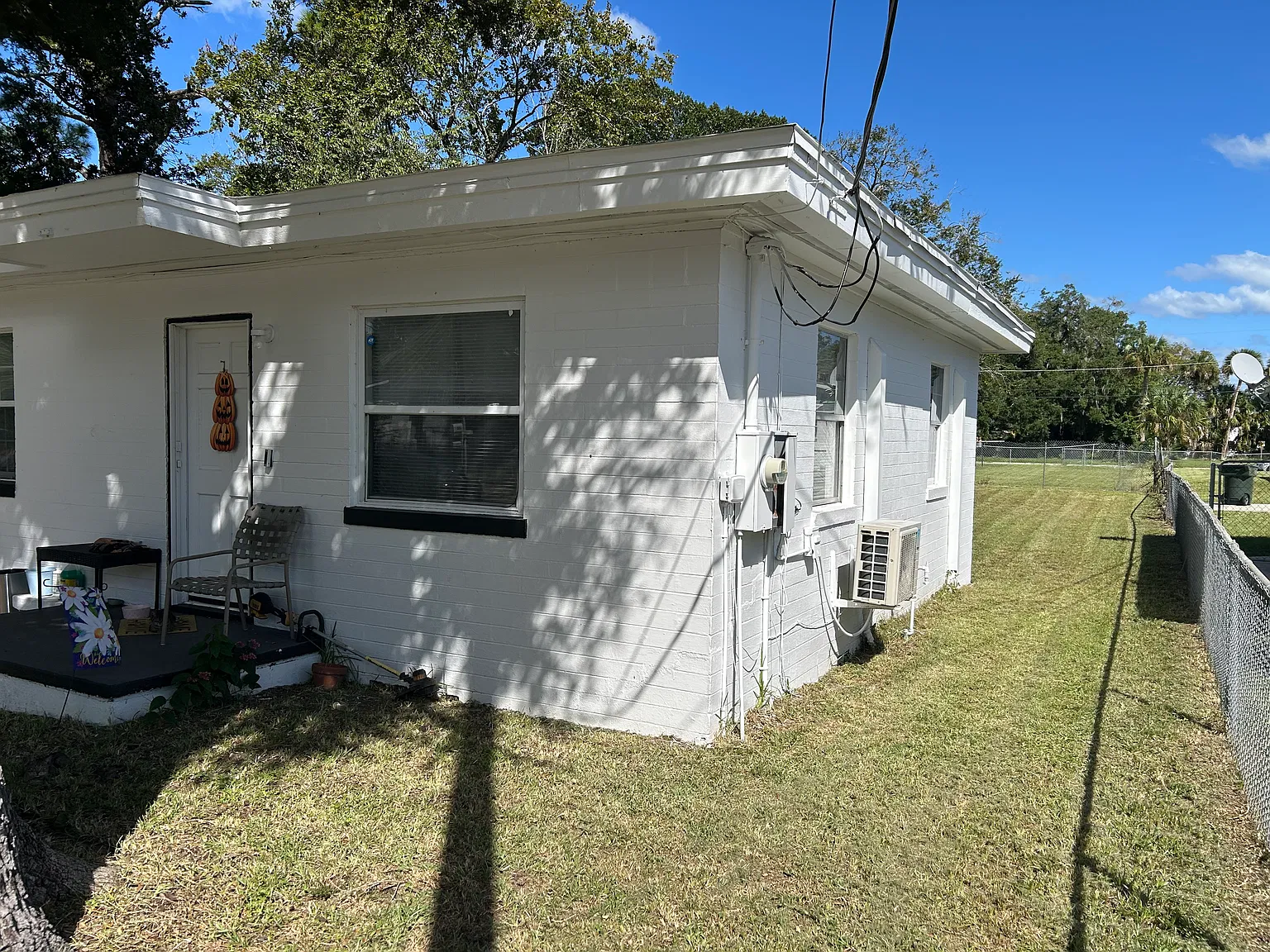 433 N Lincoln Street — Photo 2