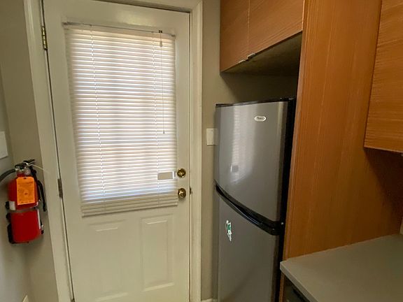 3rd image of 747 S 2nd St APT 1C