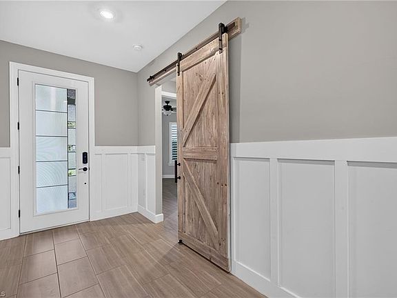 5th image of 19241 Elston WAY