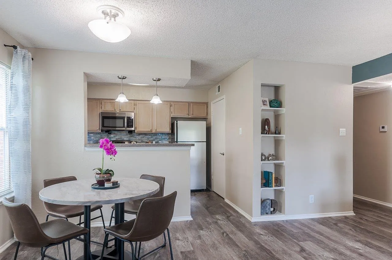 Club at North Hills Apartment Homes — Photo 2