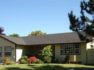 15 Loftus Ave, Lowell, OR 97452