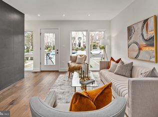 3728 R St NW, Washington, DC 20007