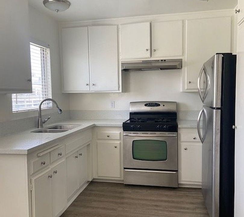 2nd image of 1257 12th St APT 17