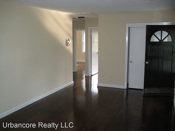 4th image of 2204 Westover Ave