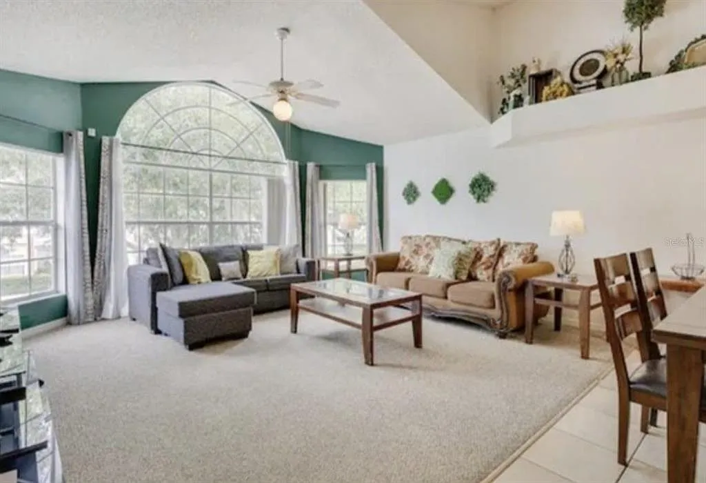 3 bed, 2.0 bath, 1220 sqft, $1,800 — Photo 3