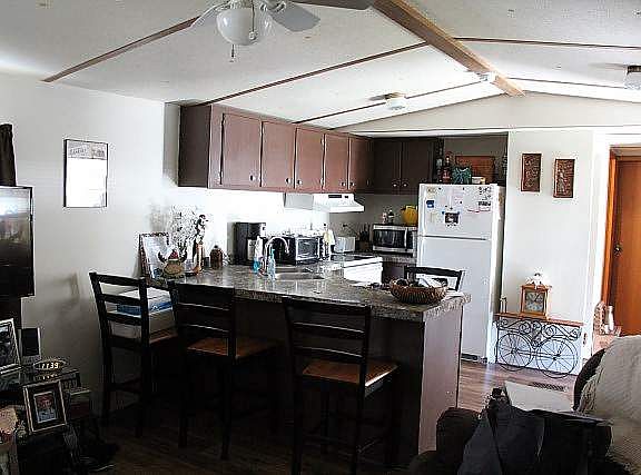 4th image of 901 S Anglim Ave