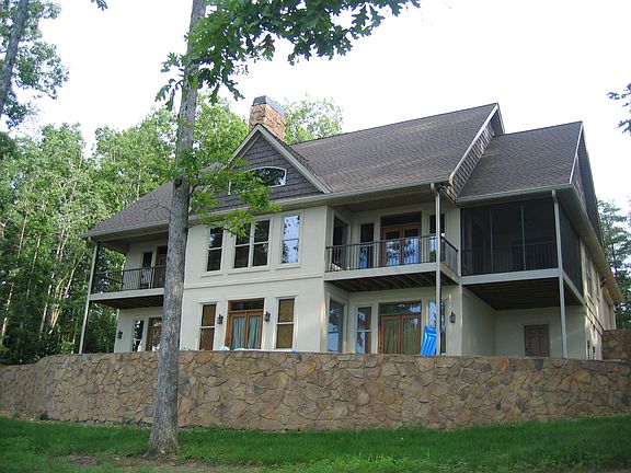 2nd image of 84 Flamingo Dr