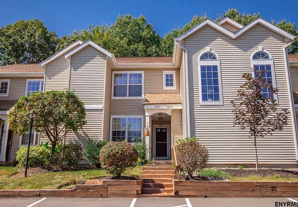 1st image of 5207 Forest Point Dr S