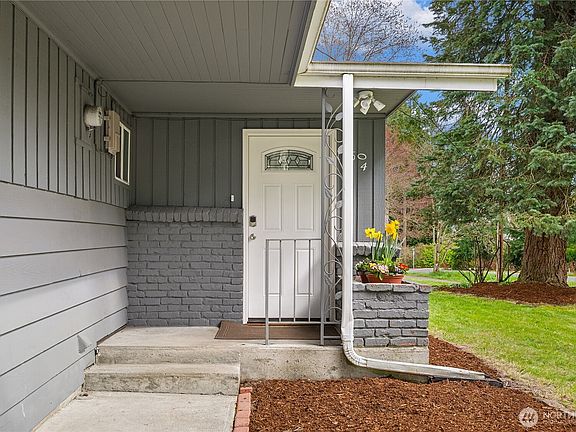 3rd image of 13604 NE 100th Street