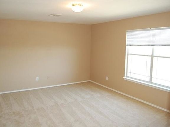 4th image of 249 Lake Washington Dr