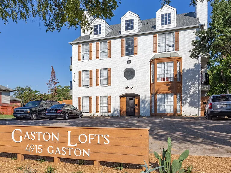 4915 Gaston Lofts — Photo 11