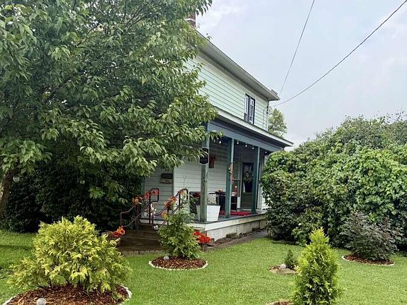 2nd image of 60 Prospect St