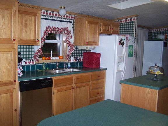 5th image of 571 Whitley Ln Unit B