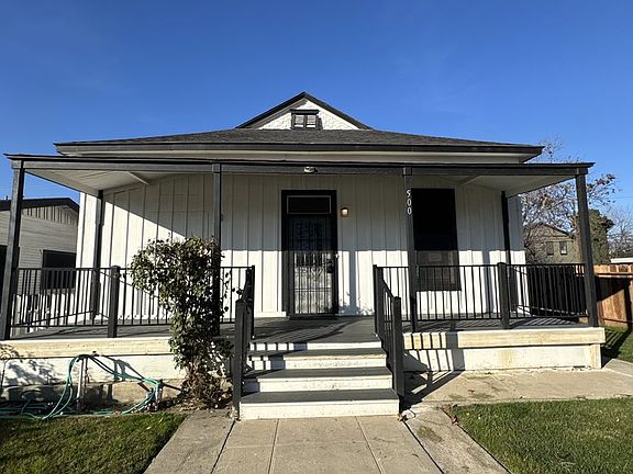 4th image of 500 W School Ave