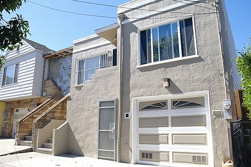 2nd image of 2920 Ingalls St