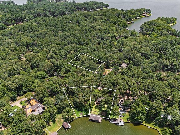 4th image of 400 Windy Point Dr