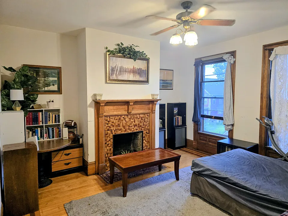 1920 Stevens Ave #5