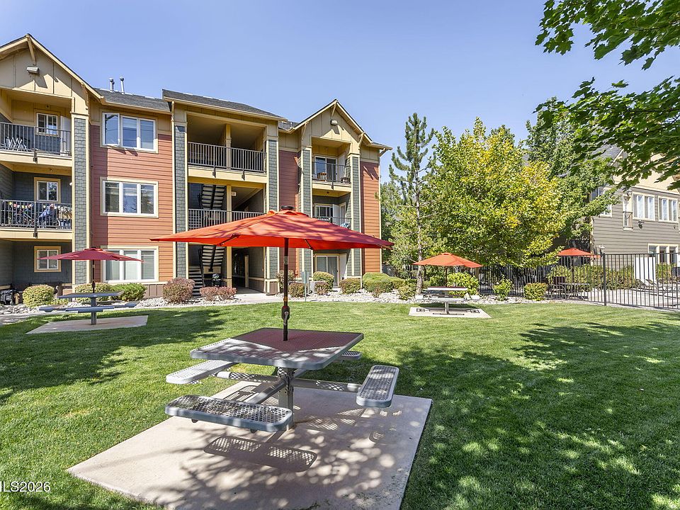 1st image of 1450 Idlewild Dr Unit 1021