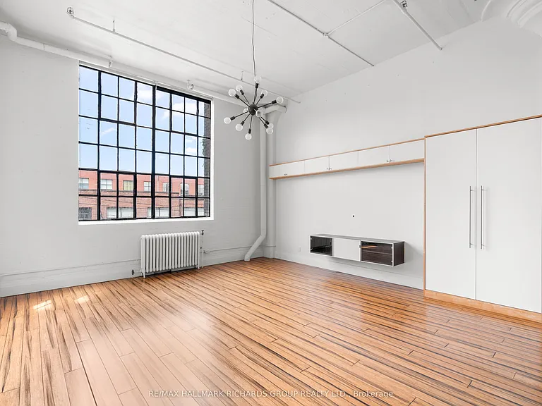 245 Carlaw Ave #202B — Photo 13