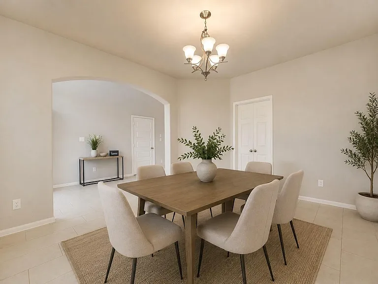 7735 Wrightwood Dr — Photo 4