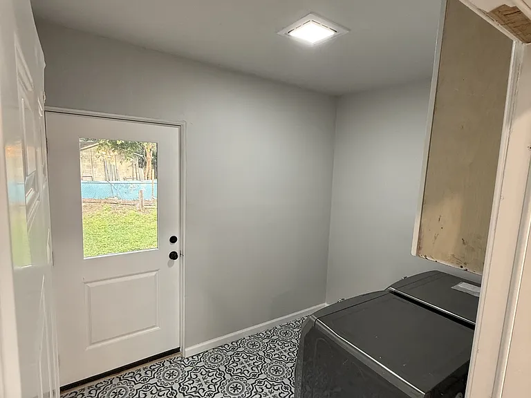 758 Bethpage Ave — Photo 19
