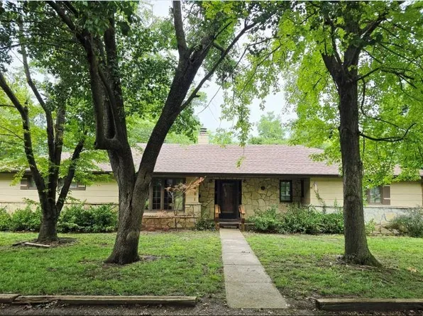 1801 Platter St, Winfield, KS 67156