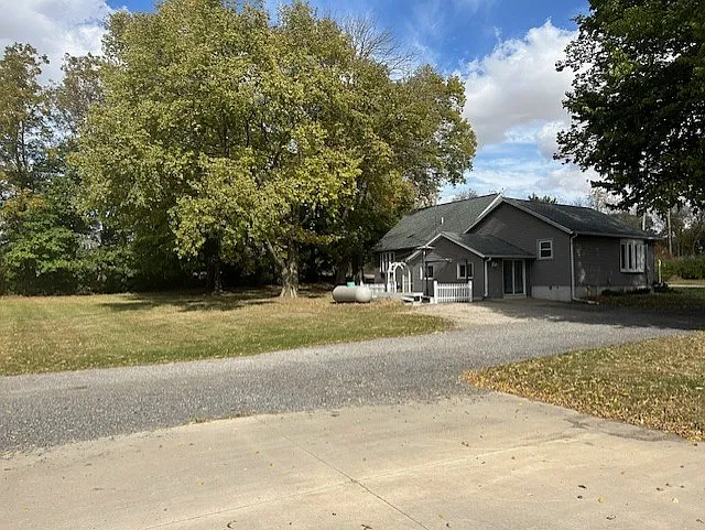 3001 Capodice Rd — Photo 23