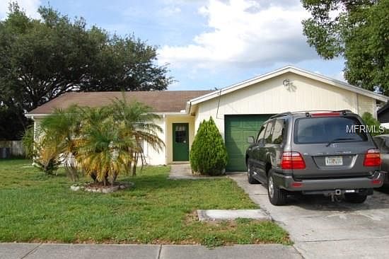 2nd image of 4917 Oakshire Dr