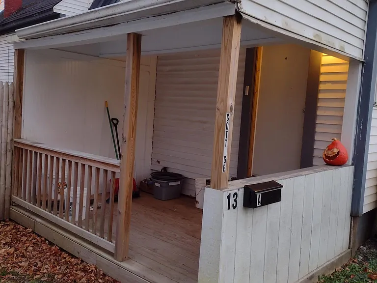 13 Cottage St #A — Photo 5