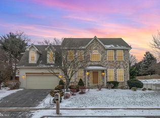 6009 Sommerton Dr, Mechanicsburg, PA 17050