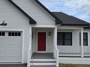 21 Juniper St, Old Orchard Beach, ME 04064