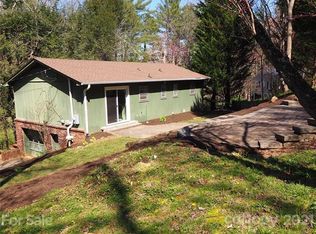 6 Spring Cove Rd, Asheville, NC 28804