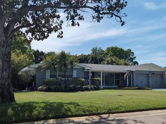 3rd image of 619 Pineland Ave