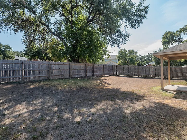 1612 Melissa Oaks Ln — Photo 28