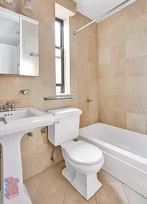 Rented by REAL New York | media 24