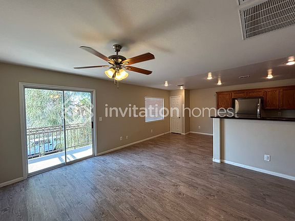 3rd image of 6141 Maple Oak Ave