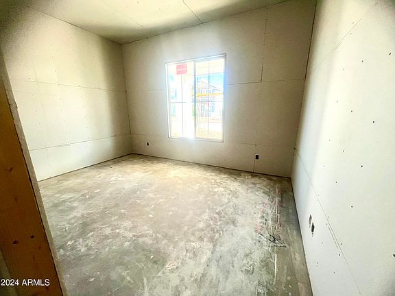 4th image of 22828 E NIGHTINGALE Road