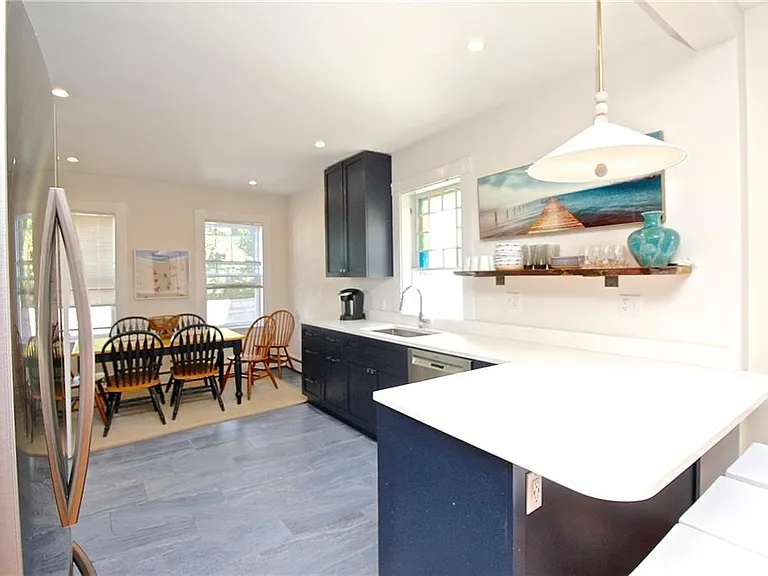 700 Thames St — Photo 17