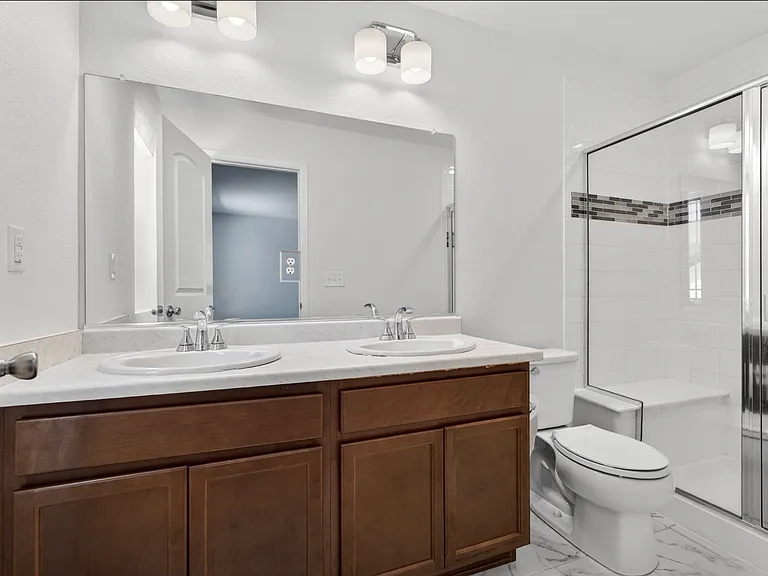 6361 N Malaya St — Photo 24