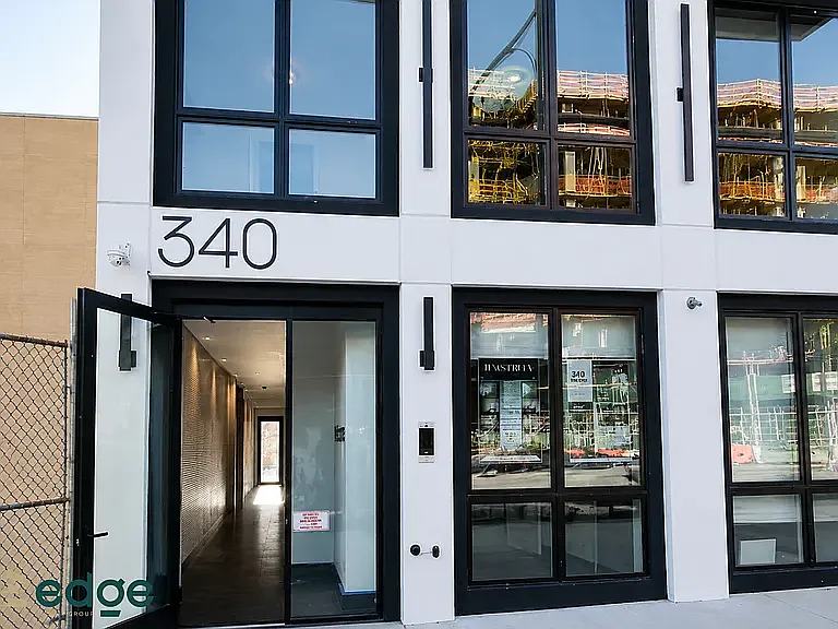 338 Irving Ave #4A — Photo 9