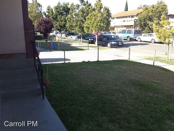 3rd image of 3822 47th St