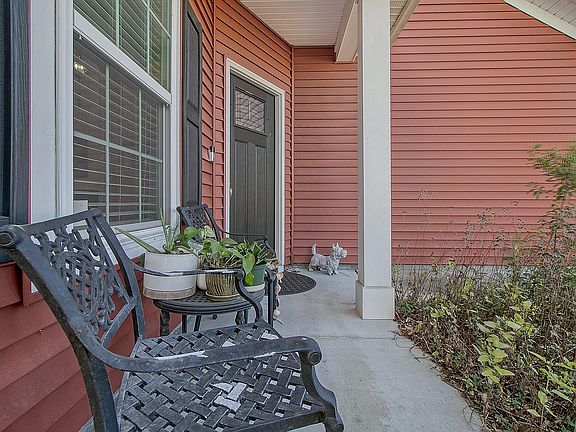 2nd image of 3279 Arrow Arum Dr